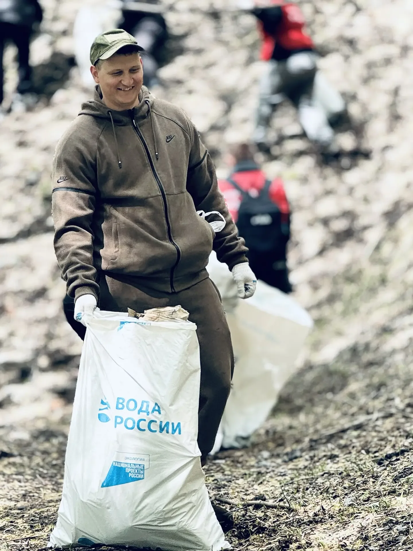 💧🌳 «Вода России. Зеленая весна»: судебные приставы Кузбасса присоединились к экологической акции    