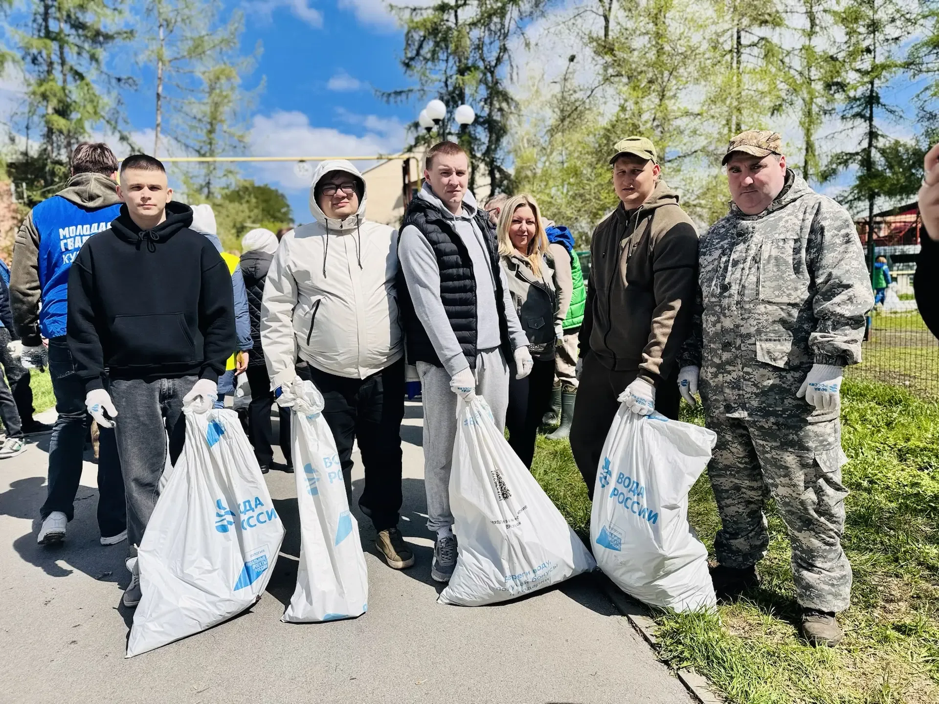 💧🌳 «Вода России. Зеленая весна»: судебные приставы Кузбасса присоединились к экологической акции    