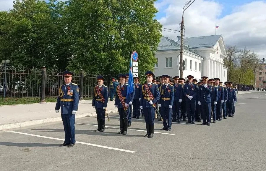 ☑️Сотрудники УФСИН России по Самарской области впервые приняли участие в праздничном параде в Тольят