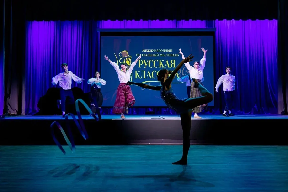 В Лобне стартовал юбилейный театральный фестиваль «Русская классика»  Сегодня, 10 мая, глава городск