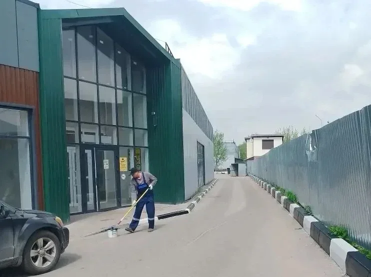 В Лобне приводят в порядок объекты торговли и услуг  В городском округе Лобня продолжается работа по