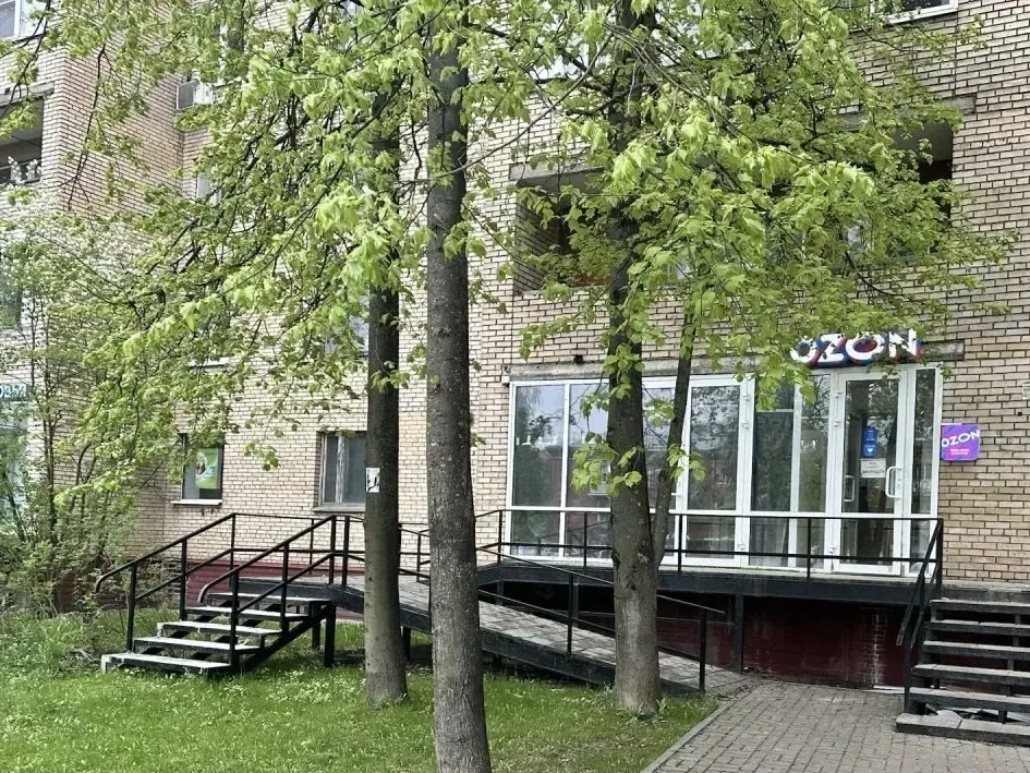 В Лобне приводят в порядок объекты торговли и услуг  В городском округе Лобня продолжается работа по