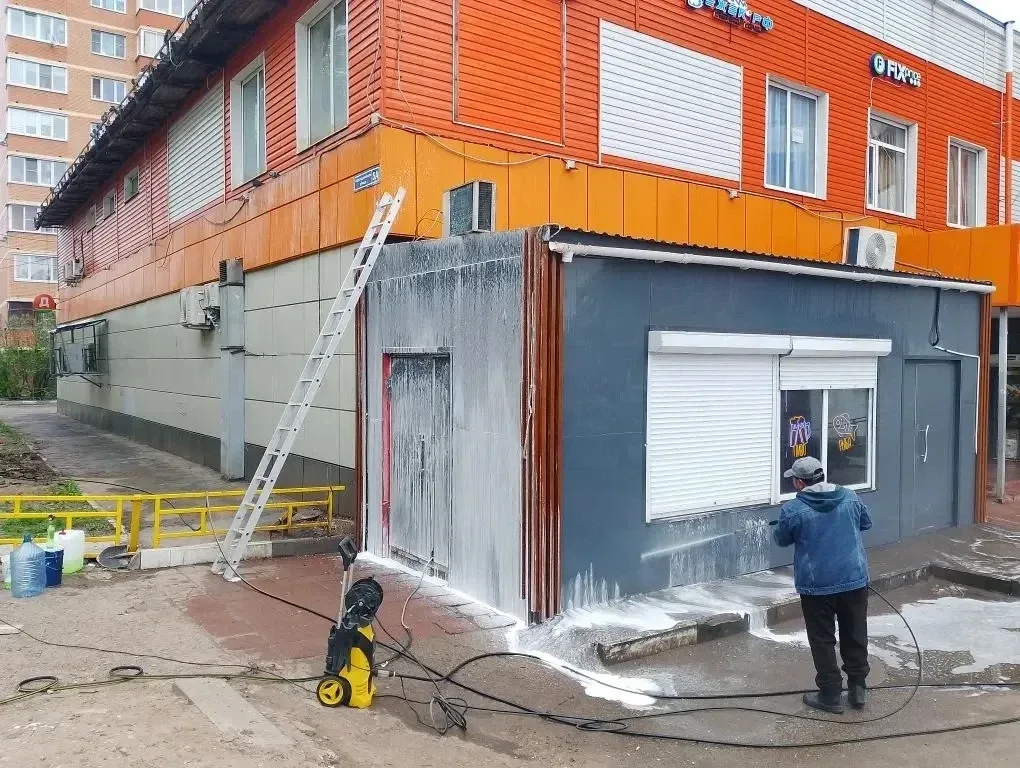 В Лобне приводят в порядок объекты торговли и услуг  В городском округе Лобня продолжается работа по