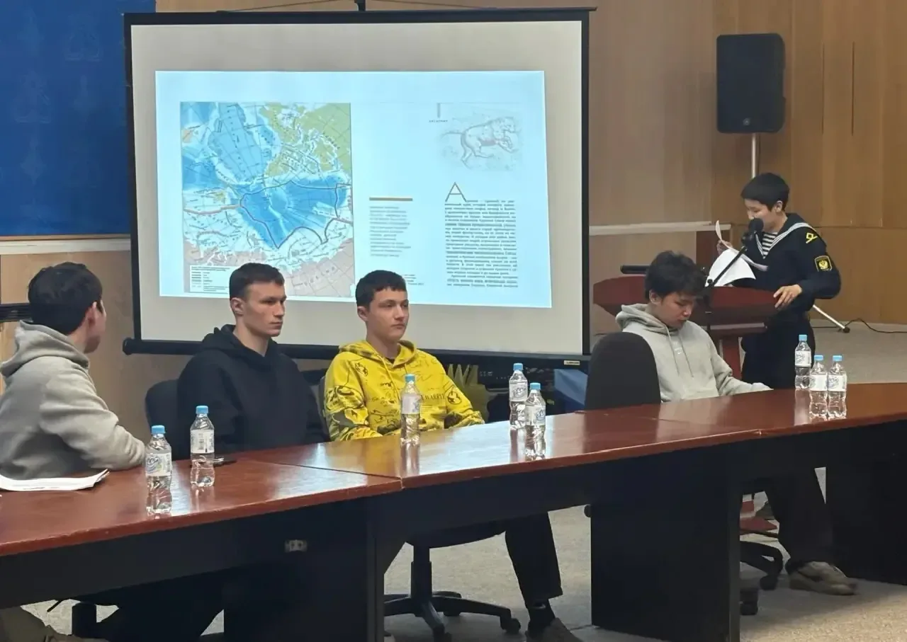 АРКТИКА - ЗА МОЛОДЫМИ!  Развитие Арктических территорий Якутии постепенно вовлекает в себя новые и н