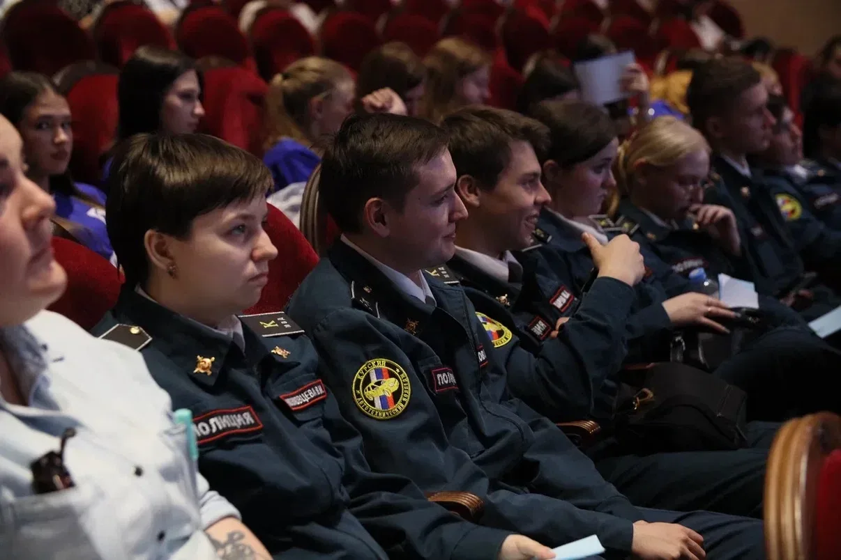 🗳️ Площадка «Молодежь и выборы: от интереса к действию»  В рамках XV Молодёжного Форума «Молодежь и 