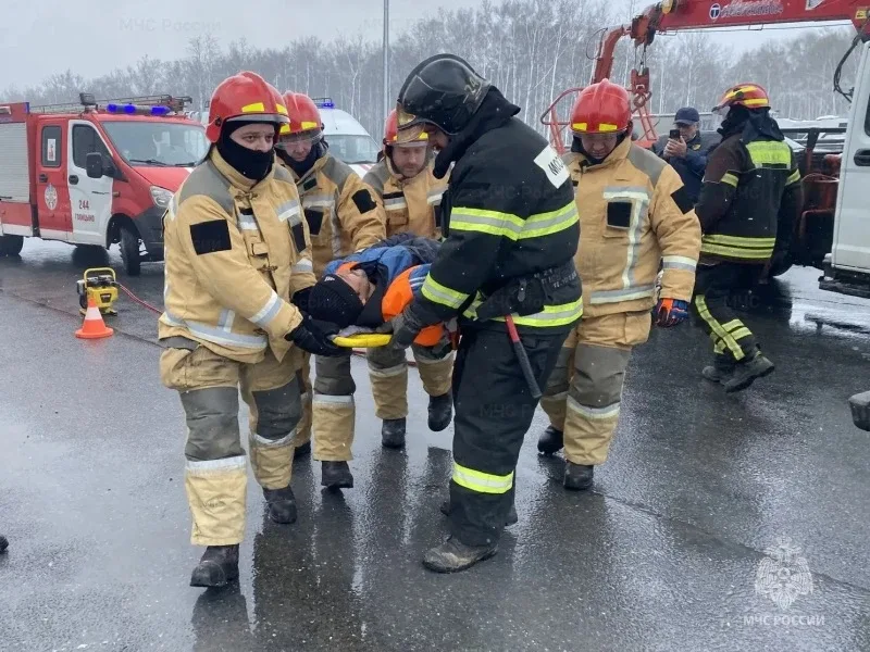 🚨 В Одинцовском округе прошли масштабные учения спасателей и экстренных служб  На территории Одинцов