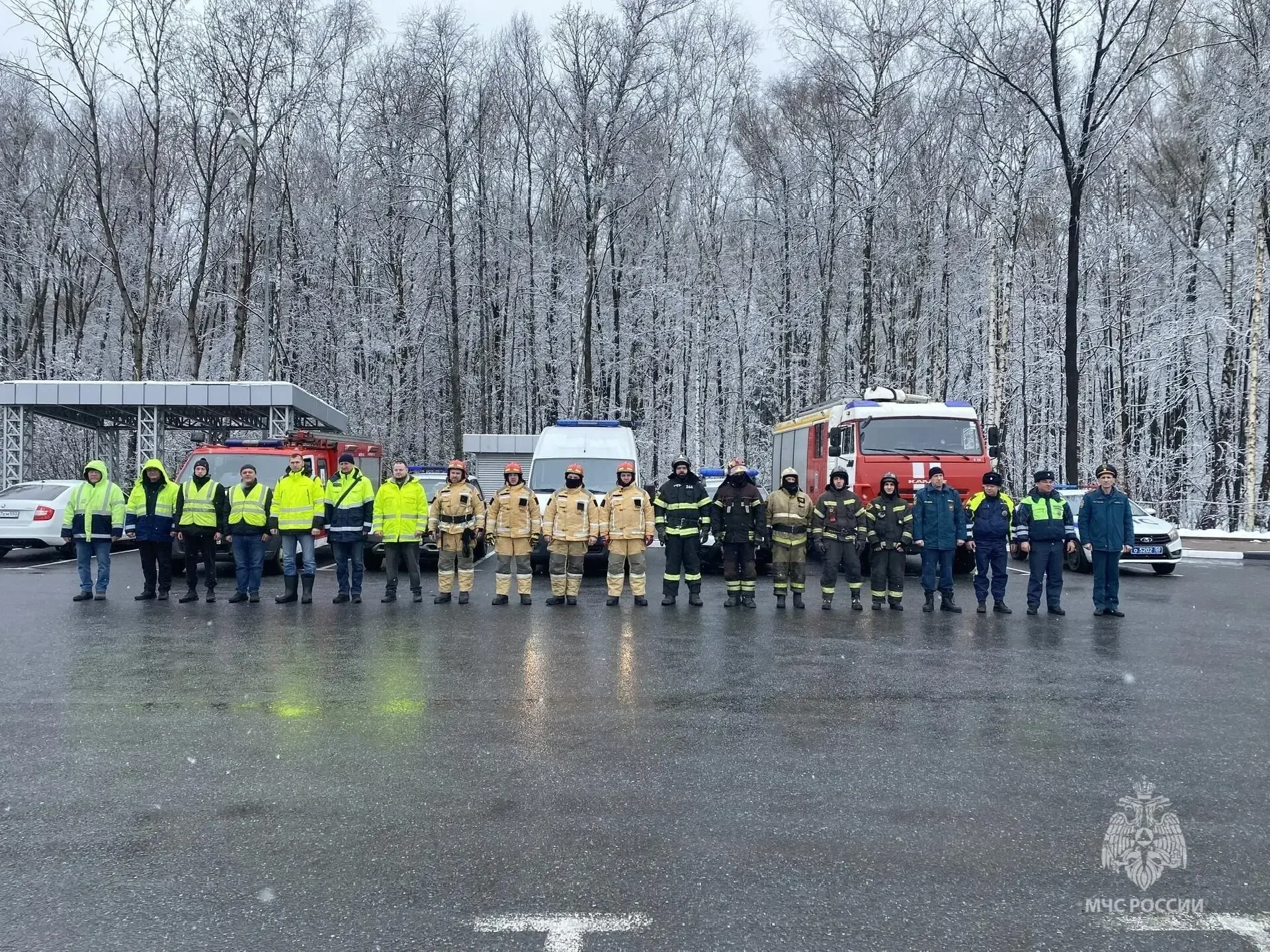 🚨 В Одинцовском округе прошли масштабные учения спасателей и экстренных служб  На территории Одинцов