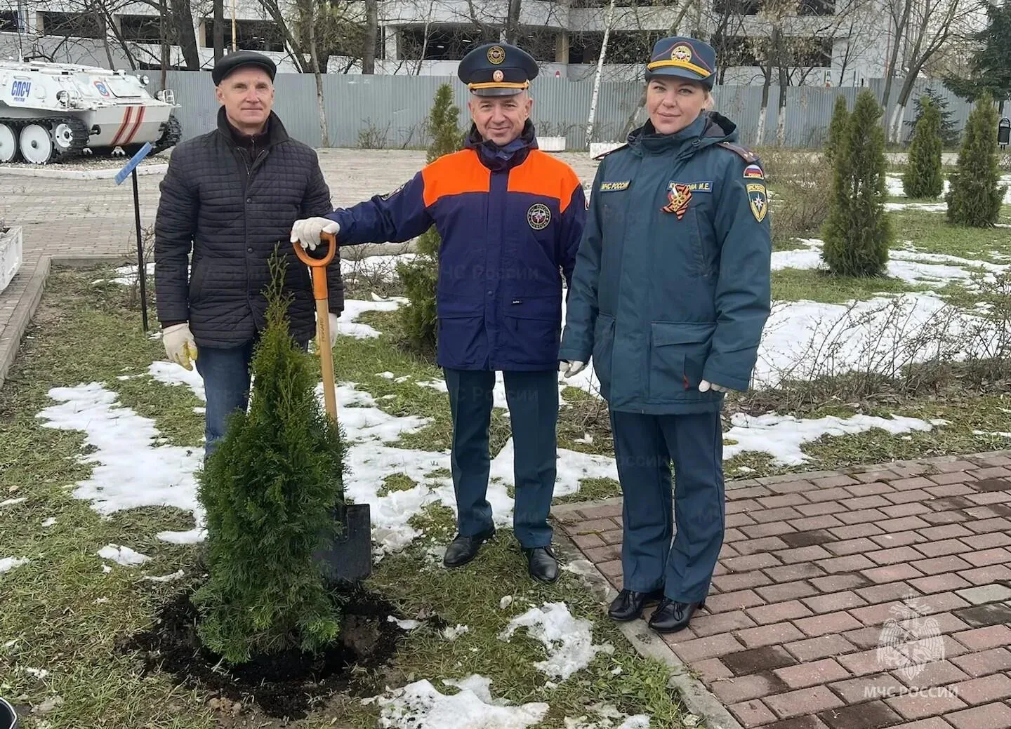 🇷🇺 В Реутове состоялась церемония освящения специализированной пожарно-спасательной части  В день 37