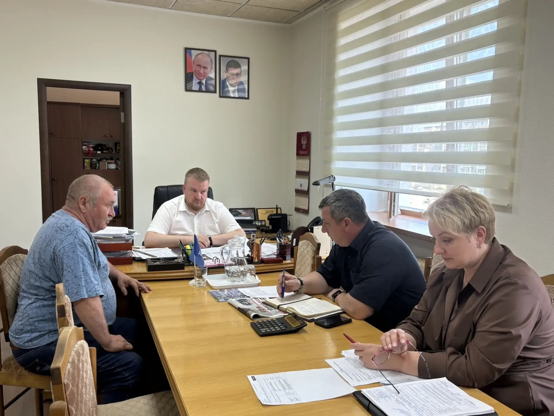✅ Сегодня провел личный прием граждан   На приеме присутствовали заместитель главы по социальным воп