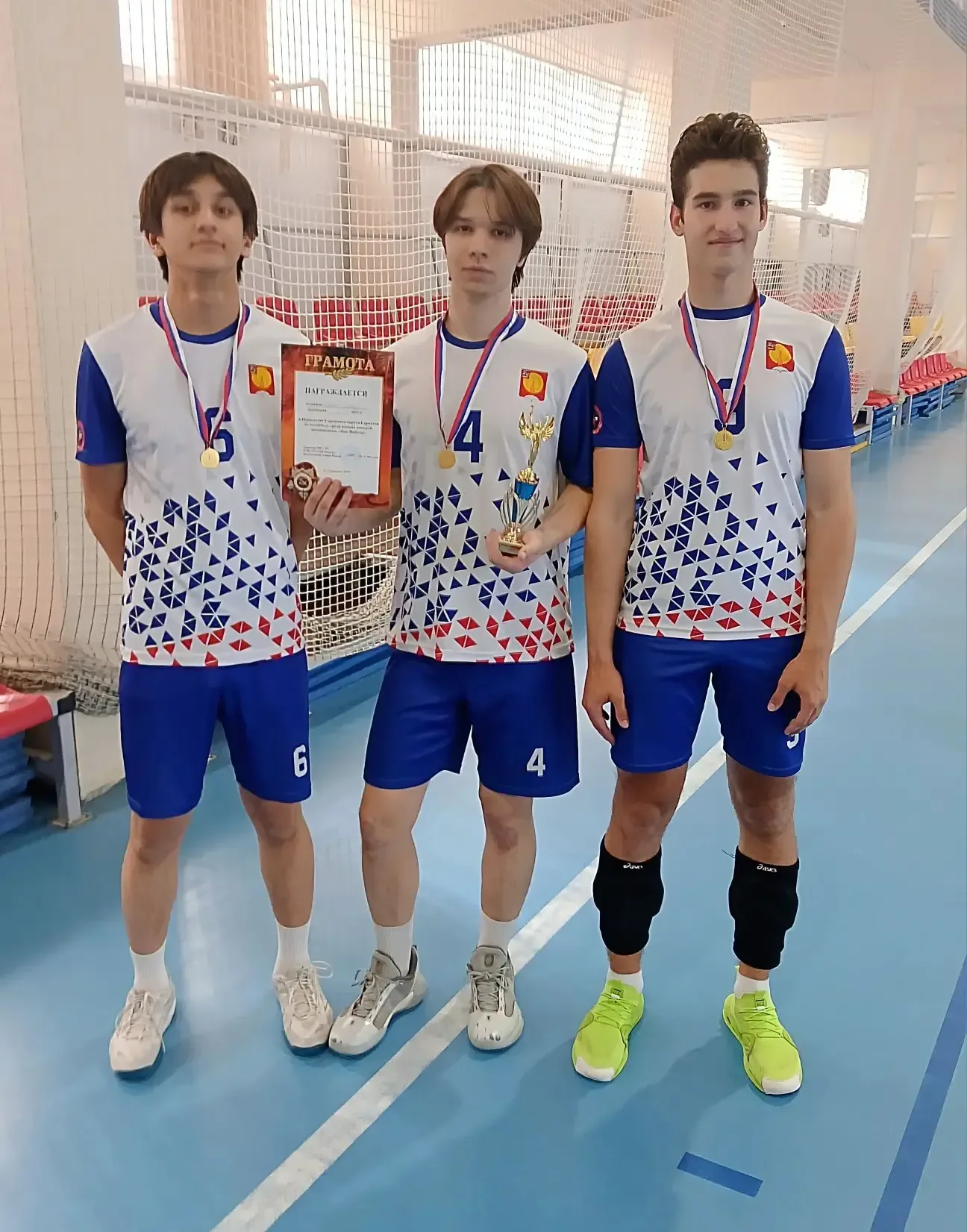 🏐Недавно в СШ «Русский медведь» прошёл масштабный турнир по волейболу среди мужских команд, приуроче