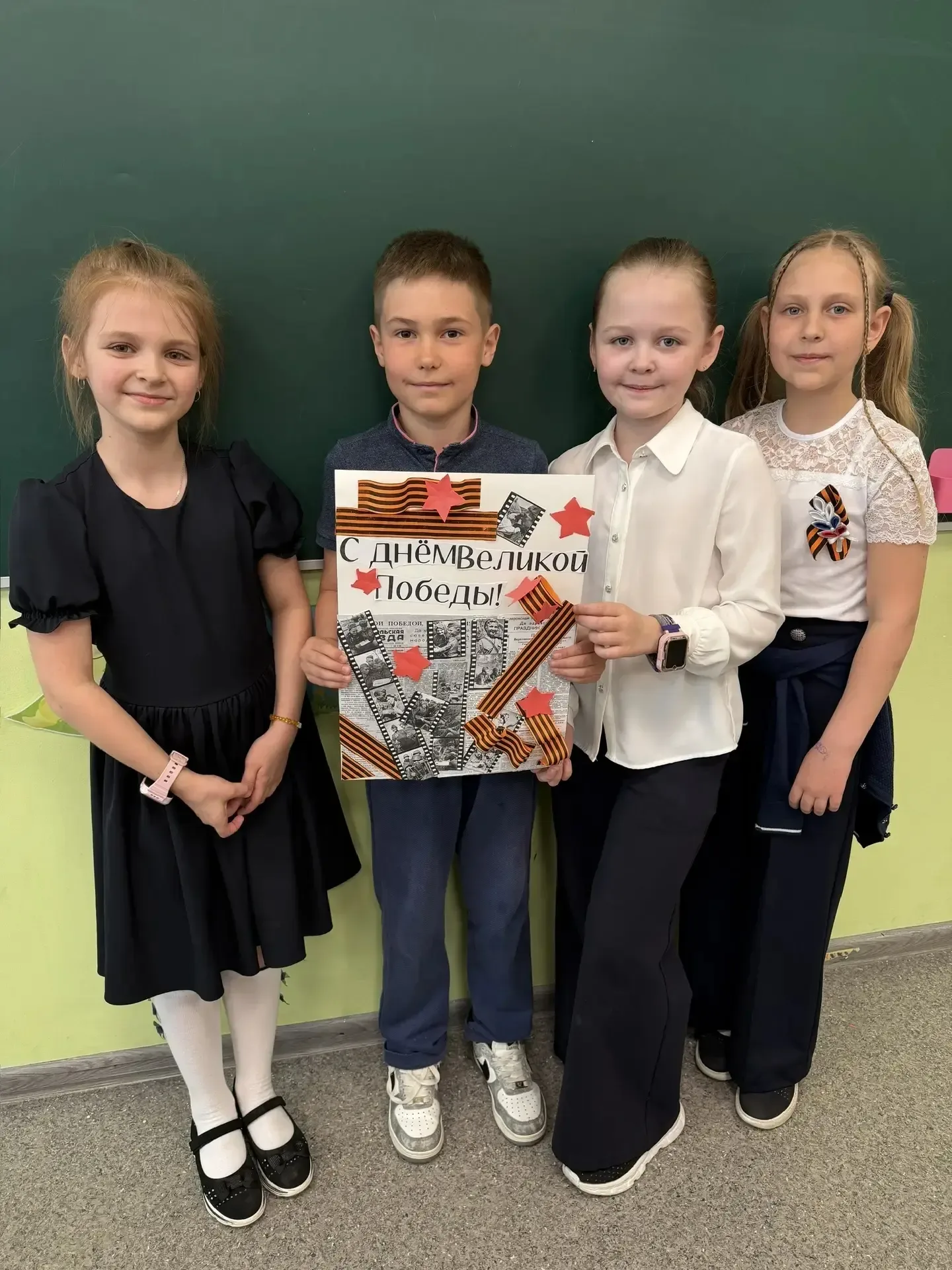 🇷🇺 Маленькие руки, большое сердце ❤️  Ученики 2«А» класса на уроке труда превратили простую бумагу в