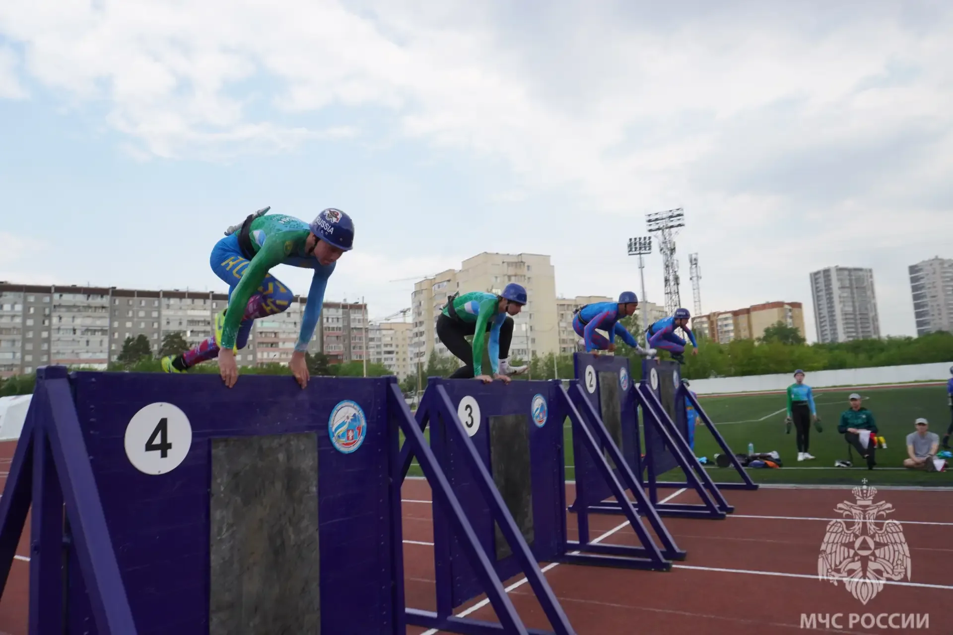 🏃‍♂️В Екатеринбурге завершился первый день областных соревнований  по пожарно-спасательному спорту с