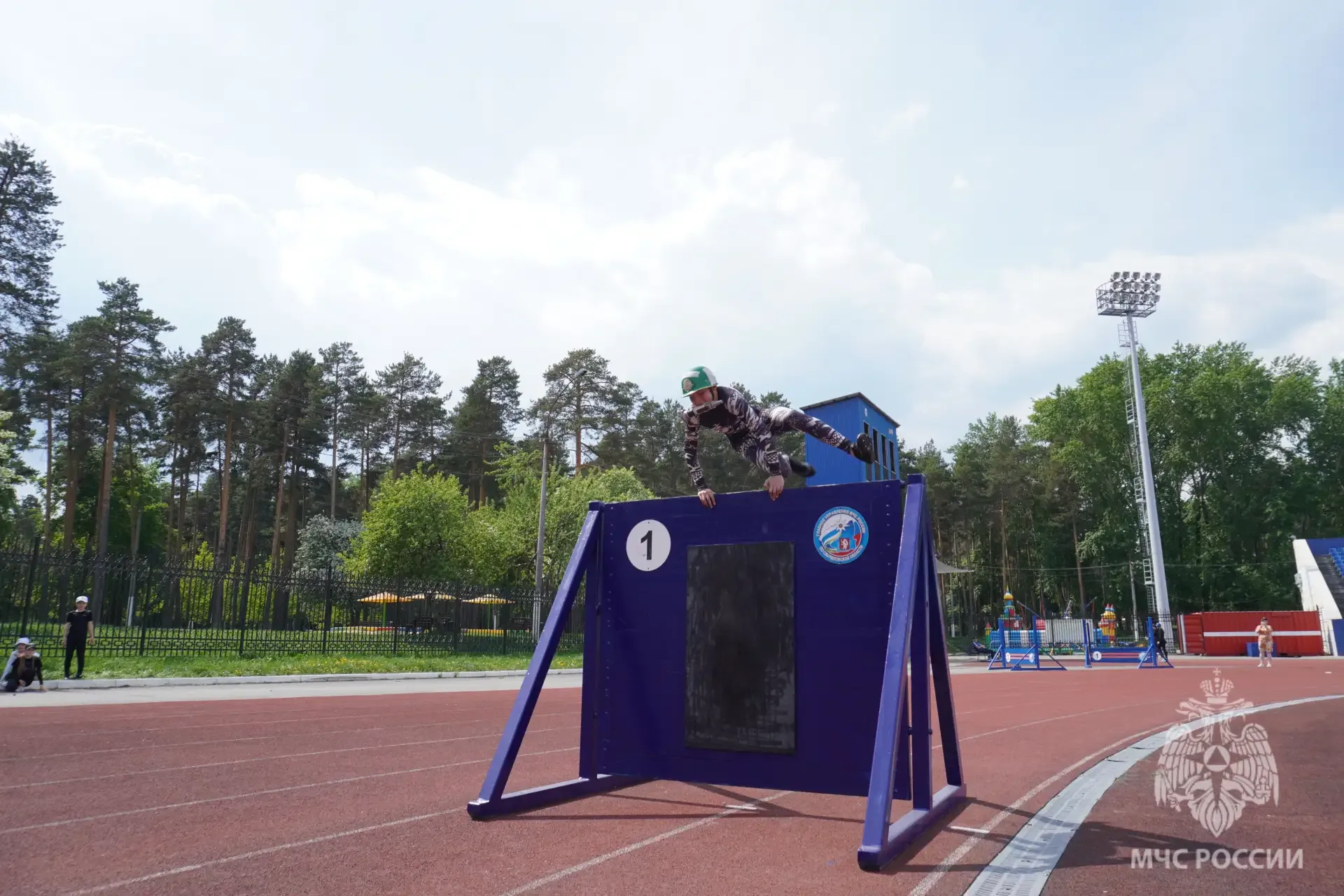 🏃‍♂️В Екатеринбурге завершился первый день областных соревнований  по пожарно-спасательному спорту с