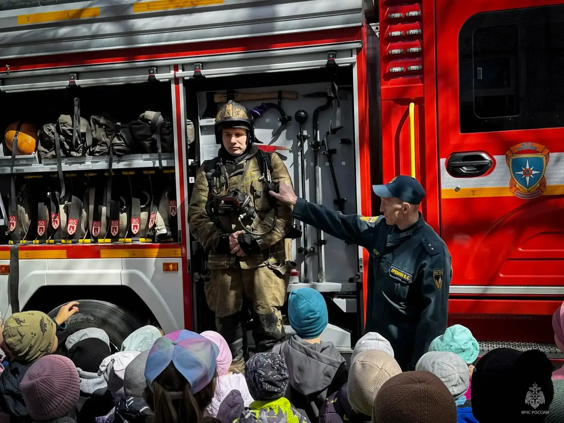 🔥Огнеборцы 2 ПСЧ провели выездную экскурсию в детском саду № 36  👩‍🚒Сотрудники 2-й пожарно-спасатель