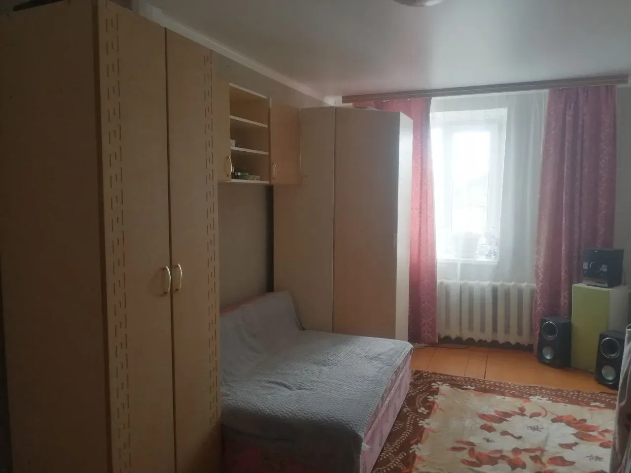 Продам 3-х комнатную квартиру в двухквартирном доме 80,7кв.м. В Октябрьском районе, Оренбургской обл