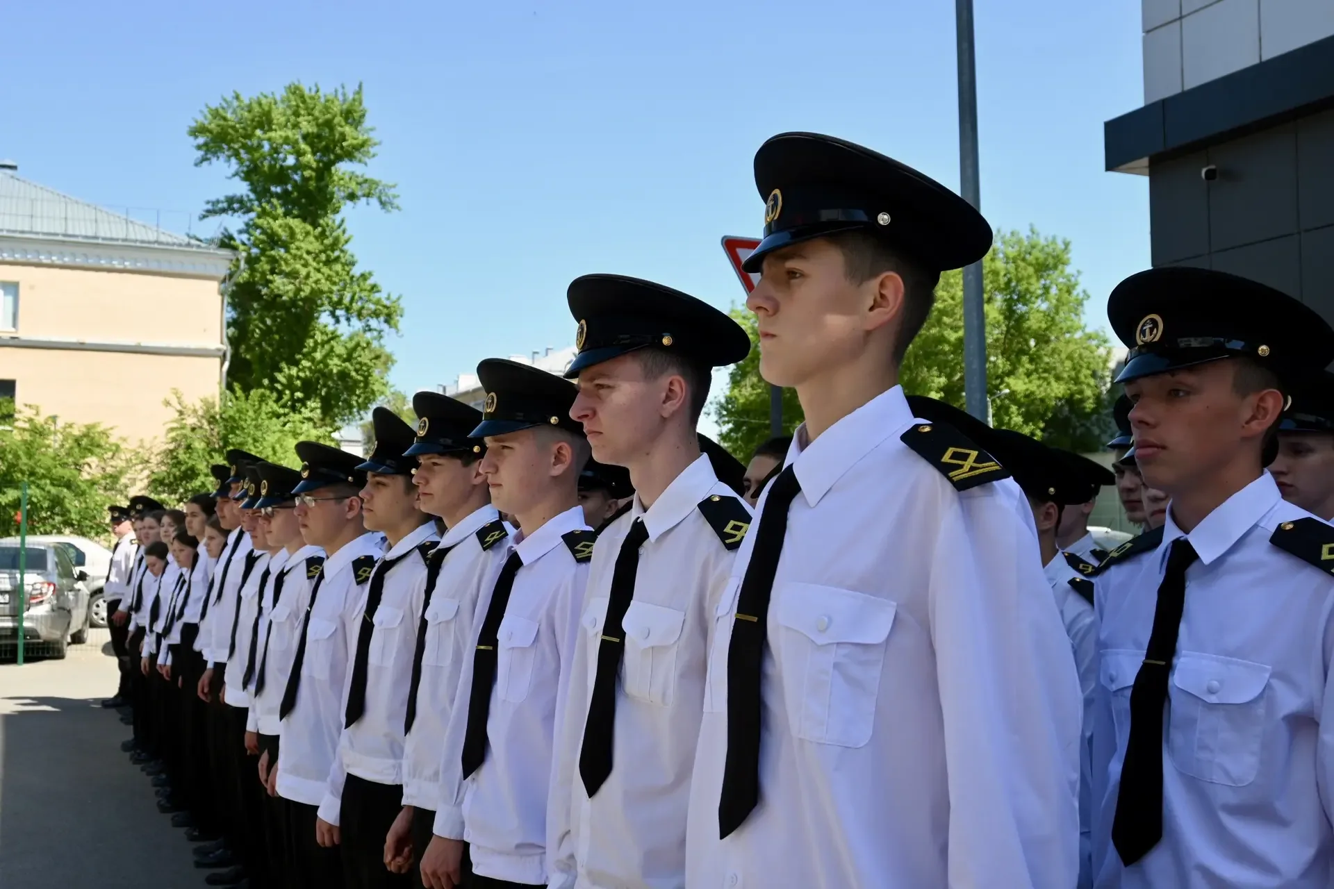 В ИМРФ прошло построение курсантов среднего профессионального образования, посвящённое подведению ит