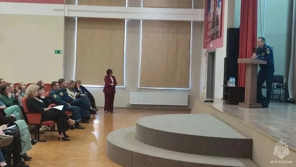 ❗Родителям Томской области напомнили о безопасности детей в летний период на региональном собрании  