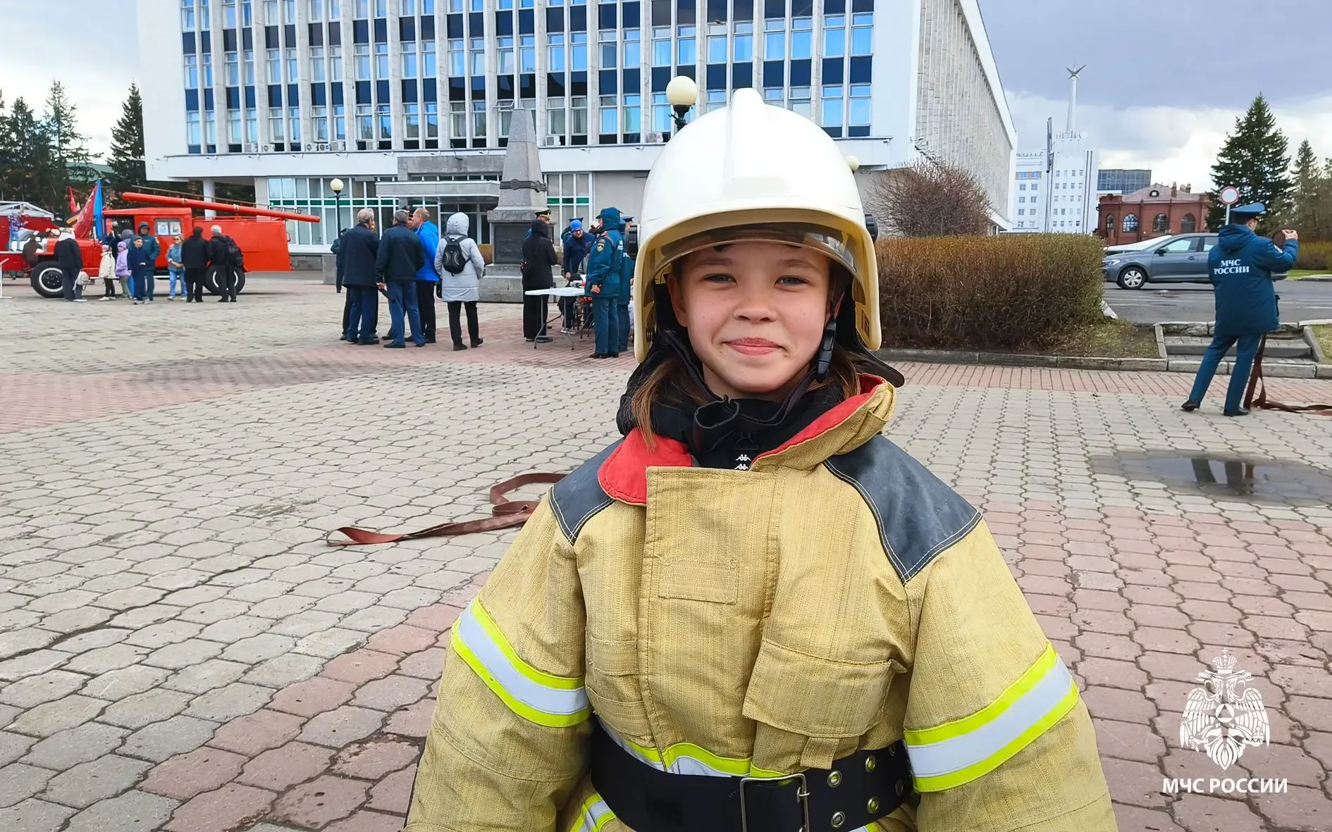🔥Томск отпраздновал 377-летие пожарной охраны России   Сегодня главная площадь Томска стала центром 