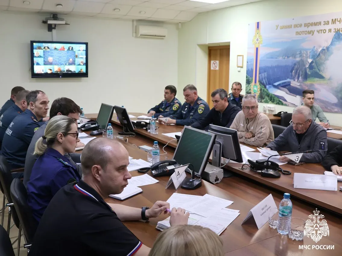 🤝В Главном управлении МЧС России по Томской области состоялось заседании областной комиссии по преду