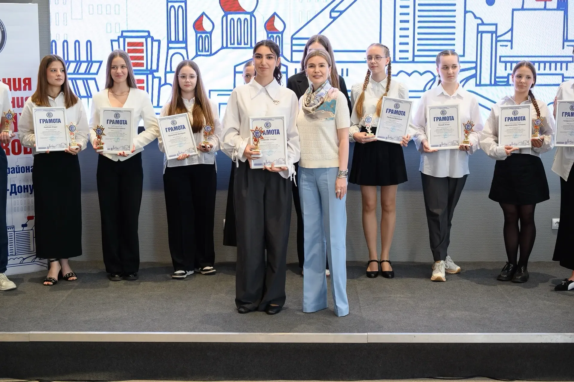ГОРДОСТЬ РАЙОНА-НАДЕЖДА ГОРОДА!🌟  На ежегодной торжественной церемонии «Гордость района — надежда го