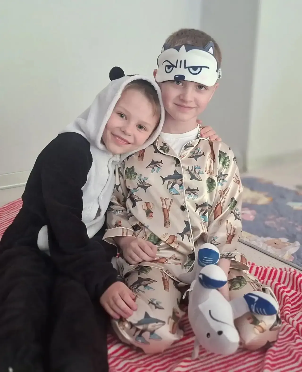 🎉 ПРОЩАЙ, ПЕРВЫЙ КЛАСС!🎉  🫶Совсем недавно ребята из 1 "Е" класса переступили порог школы как новички