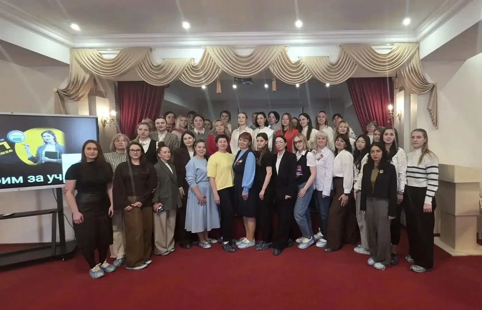 На прошедшей неделе в 53-й школе прошел уникальный конкурс для учителей-лингвистов "Ростовский экзам