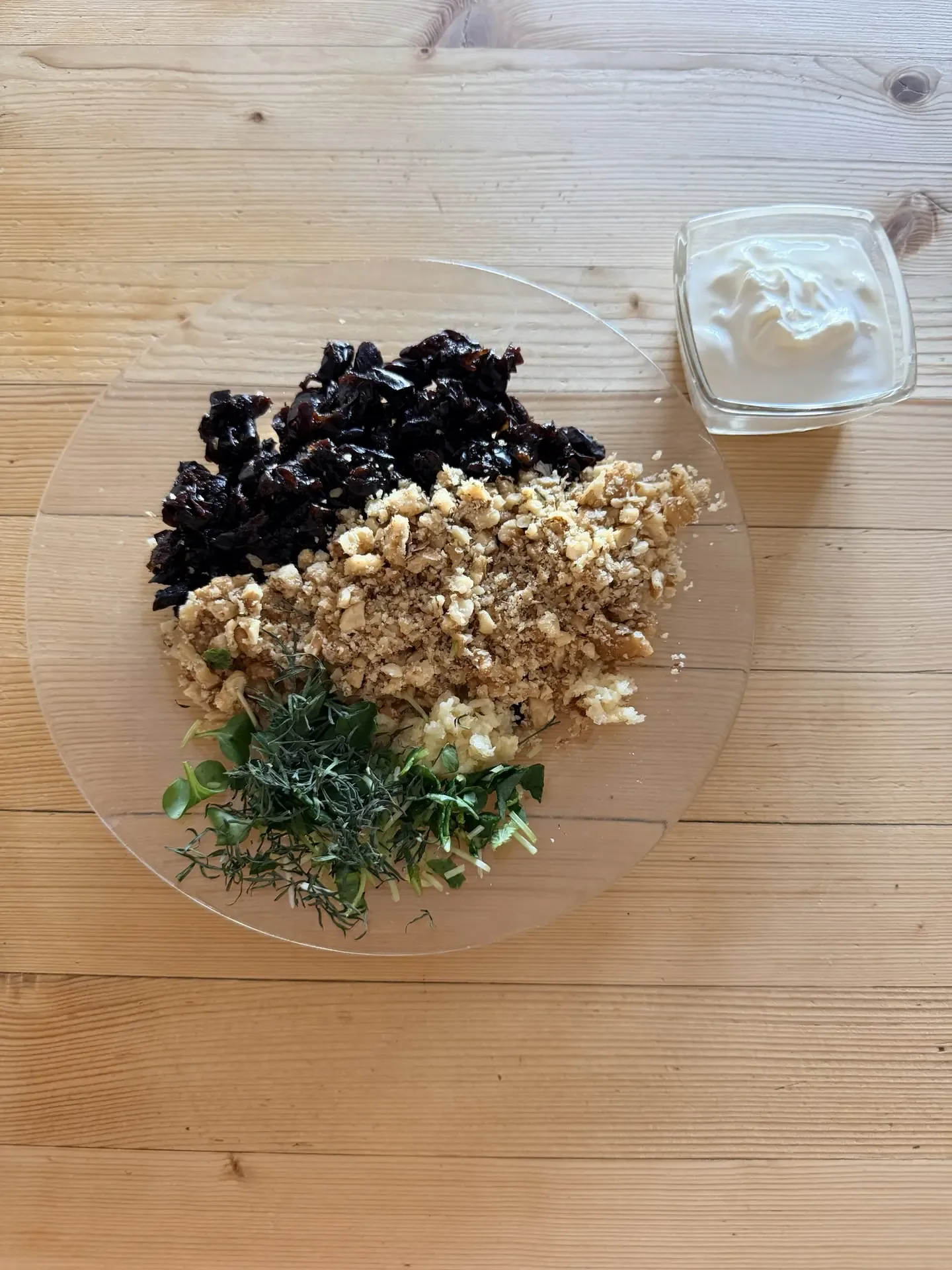Куриные рулетики с черносливом и грецкими орехами 🥙  Потрясающе вкусный рецепт, а еще легкий и прост