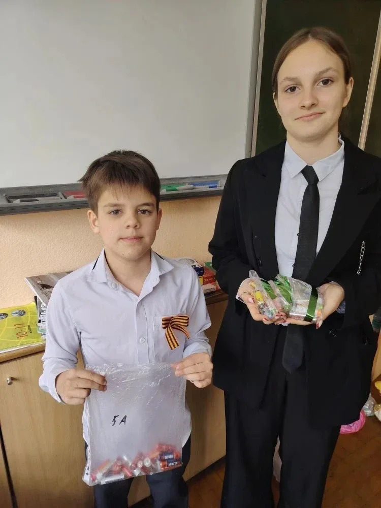 29 и 30 апреля наши Лицеисты поучаствовали в сборе батареек, которые отправятся на переработку в г. 