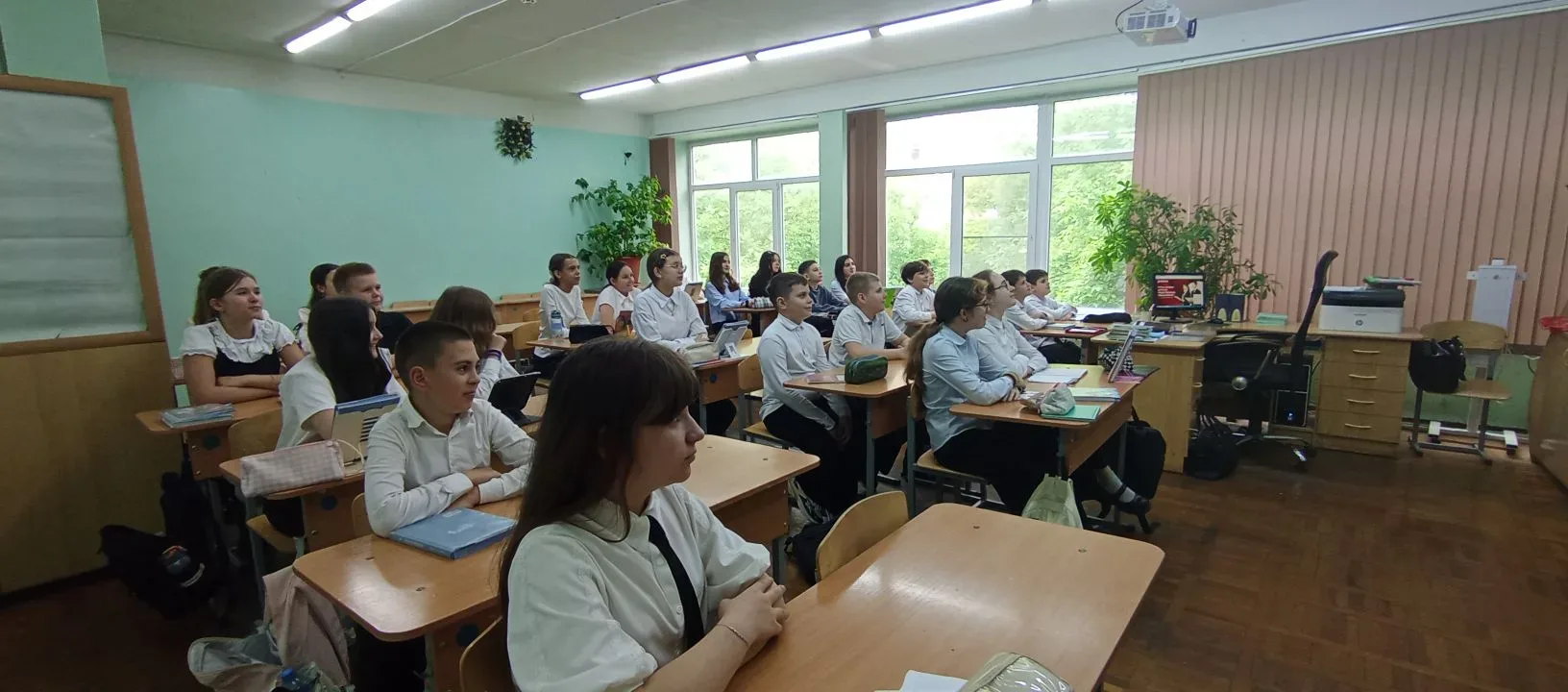 День общественных организаций   ✨ Советник директора по воспитанию Байрамов Т.А. провел для обучающи