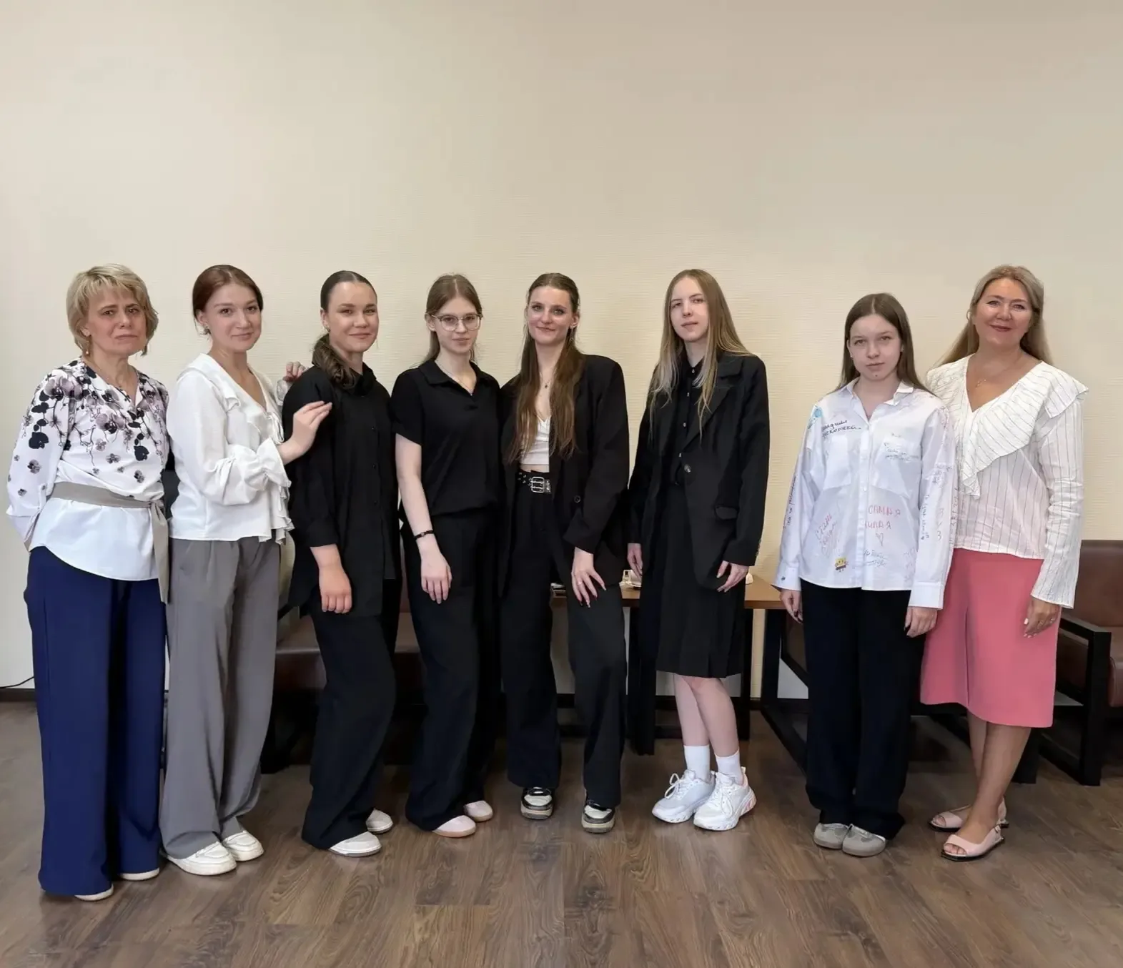 👩‍🎓НОВОСТИ ПЕДКЛАССА   Вот и близится уже к завершению учебный год. И нашим выпускникам осталось сов