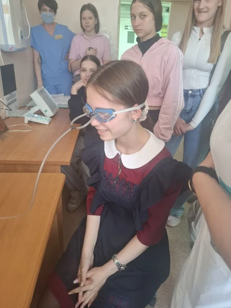 💡🩺Вчера группа учащихся из восьмых классов посетила детскую поликлинику с экскурсией, и это было по-