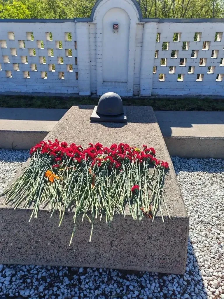 Дорогие друзья!  11 мая наш 6ж класс отправился в увлекательное путешествие на Мемориал Победы в Кра