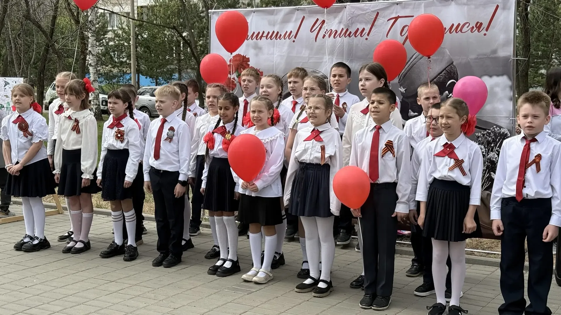 🇷🇺Дорогие друзья! 🇷🇺  В этот главный и самый важный праздник — День Победы — мы хотим ещё раз поздра