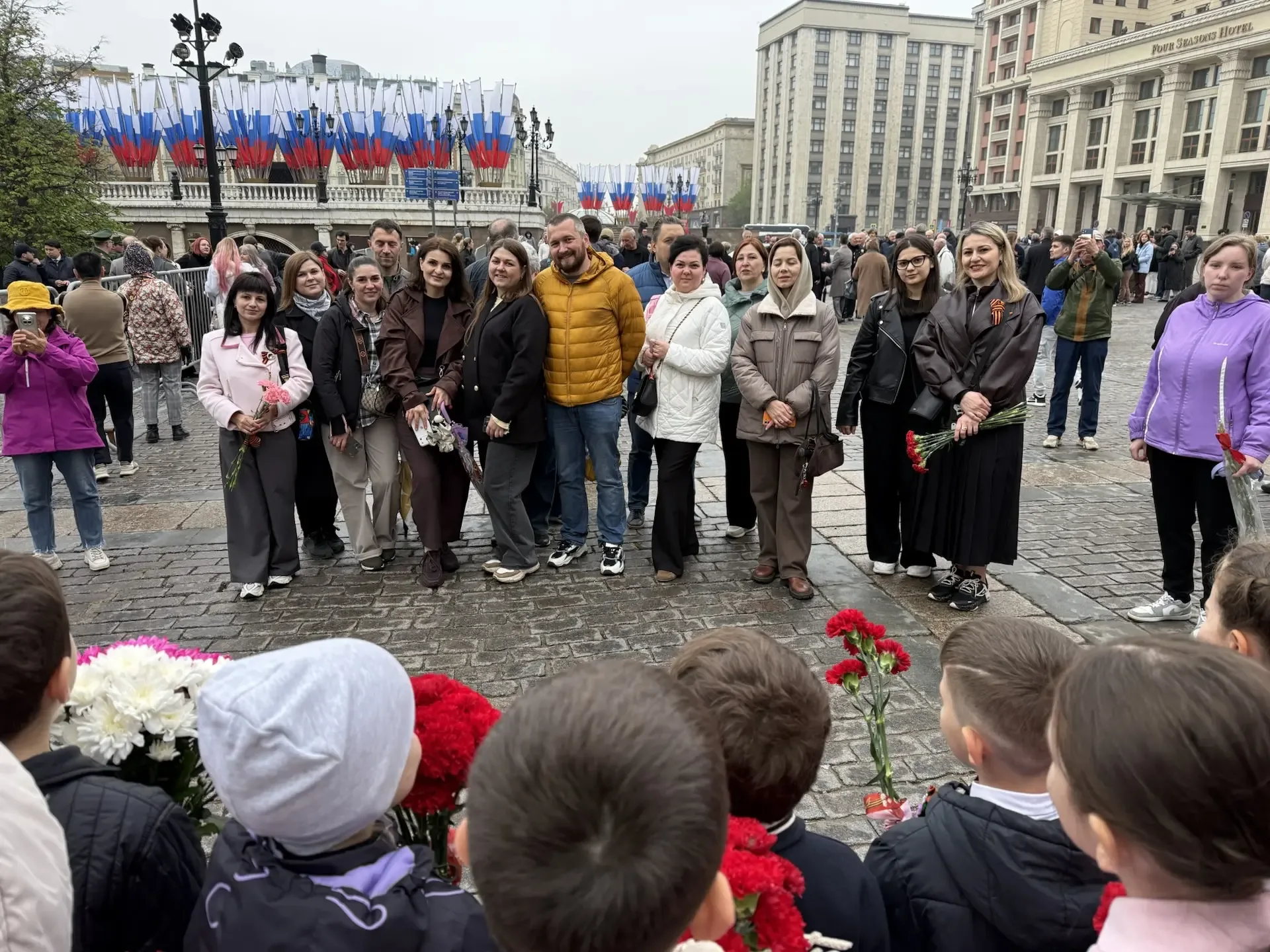 🌹 БЛАГОДАРНОСТЬ НАШИМ РОДИТЕЛЯМ 🌹  От всего сердца хотим поблагодарить наших замечательных родителей