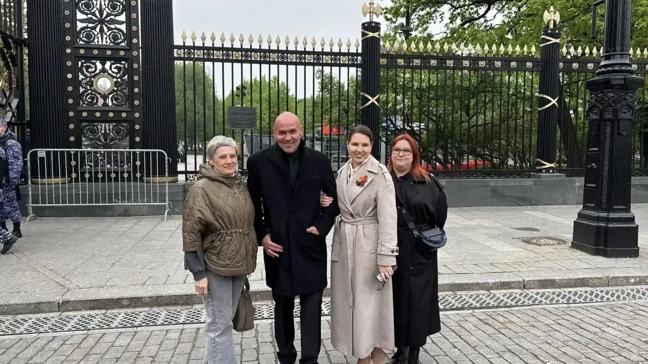 🌹 БЛАГОДАРНОСТЬ НАШИМ РОДИТЕЛЯМ 🌹  От всего сердца хотим поблагодарить наших замечательных родителей