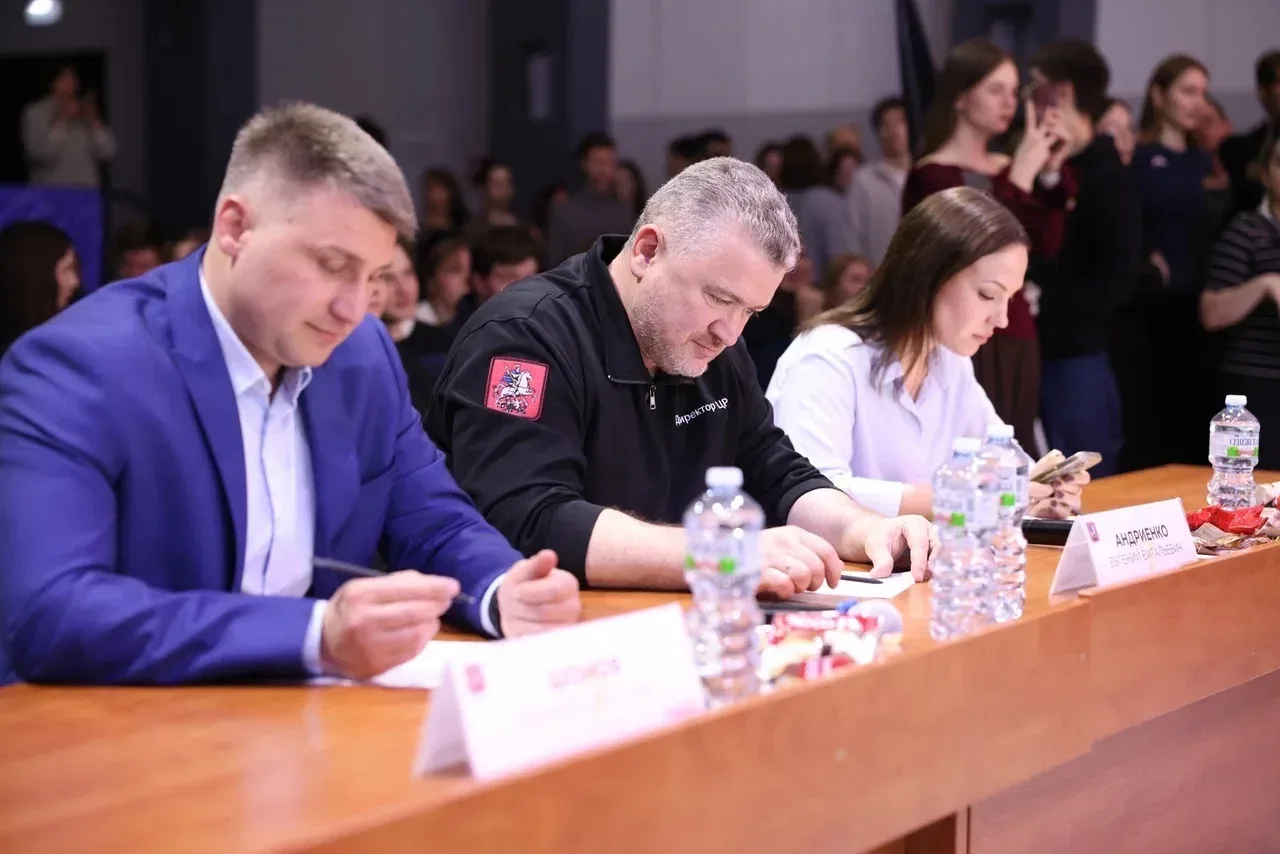 В Москве завершился четвёртый сезон Городской лиги дебатов Правительства Москвы  🎤 12 мая в Центре р