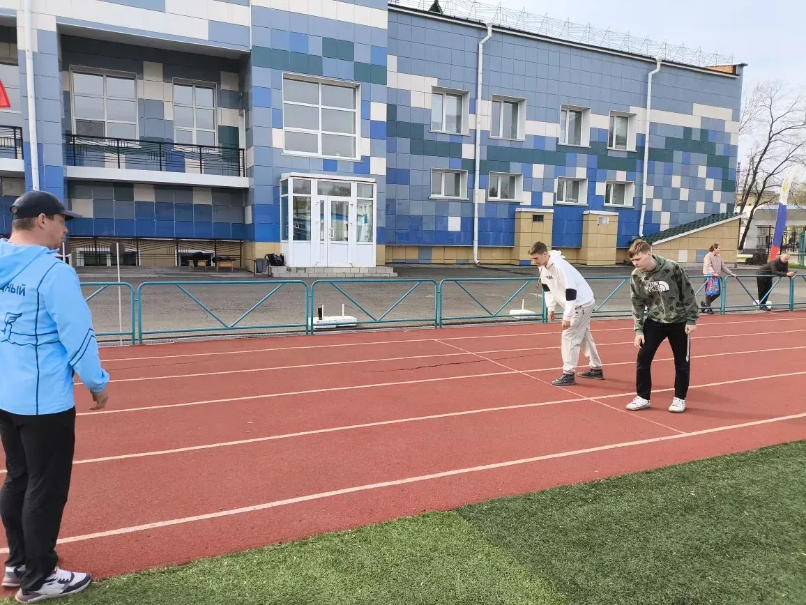 Старт ГТО в АмИЖТ! 🏅  12 мая 20 студентов Амурского института железнодорожного транспорта приняли уч