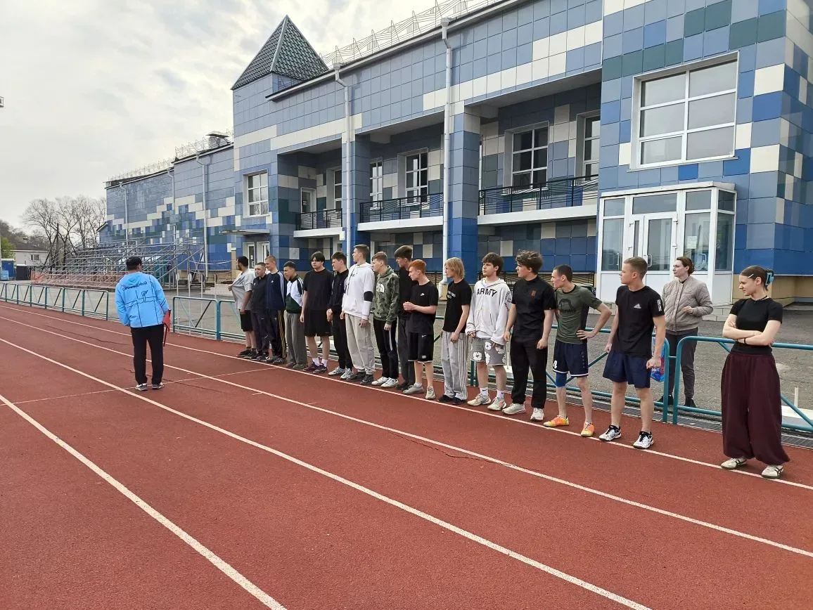 Старт ГТО в АмИЖТ! 🏅  12 мая 20 студентов Амурского института железнодорожного транспорта приняли уч