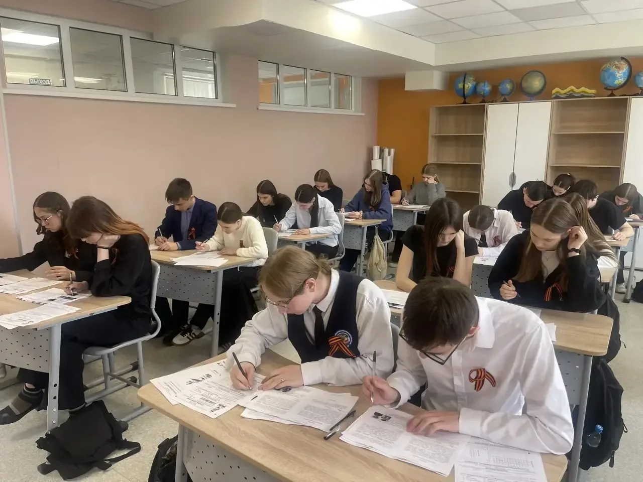 «Знать, чтобы помнить!»  24 апреля 2026 года наши лицеисты приняли участие в Международном историчес