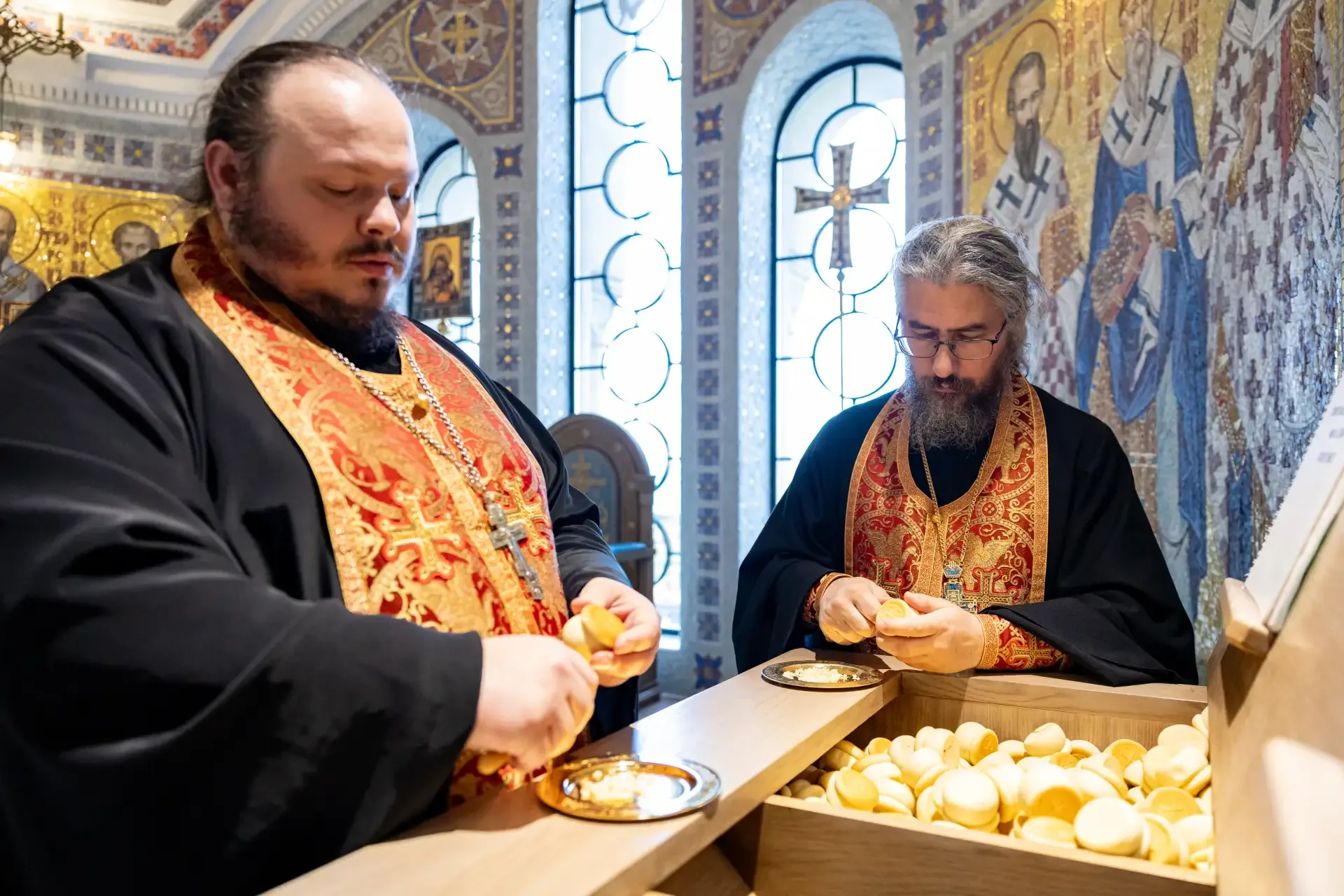 🙏 Митрополит Тихон совершил всенощное бдение в Свято-Владимирском Херсонесском монастыре  Вечером 2 