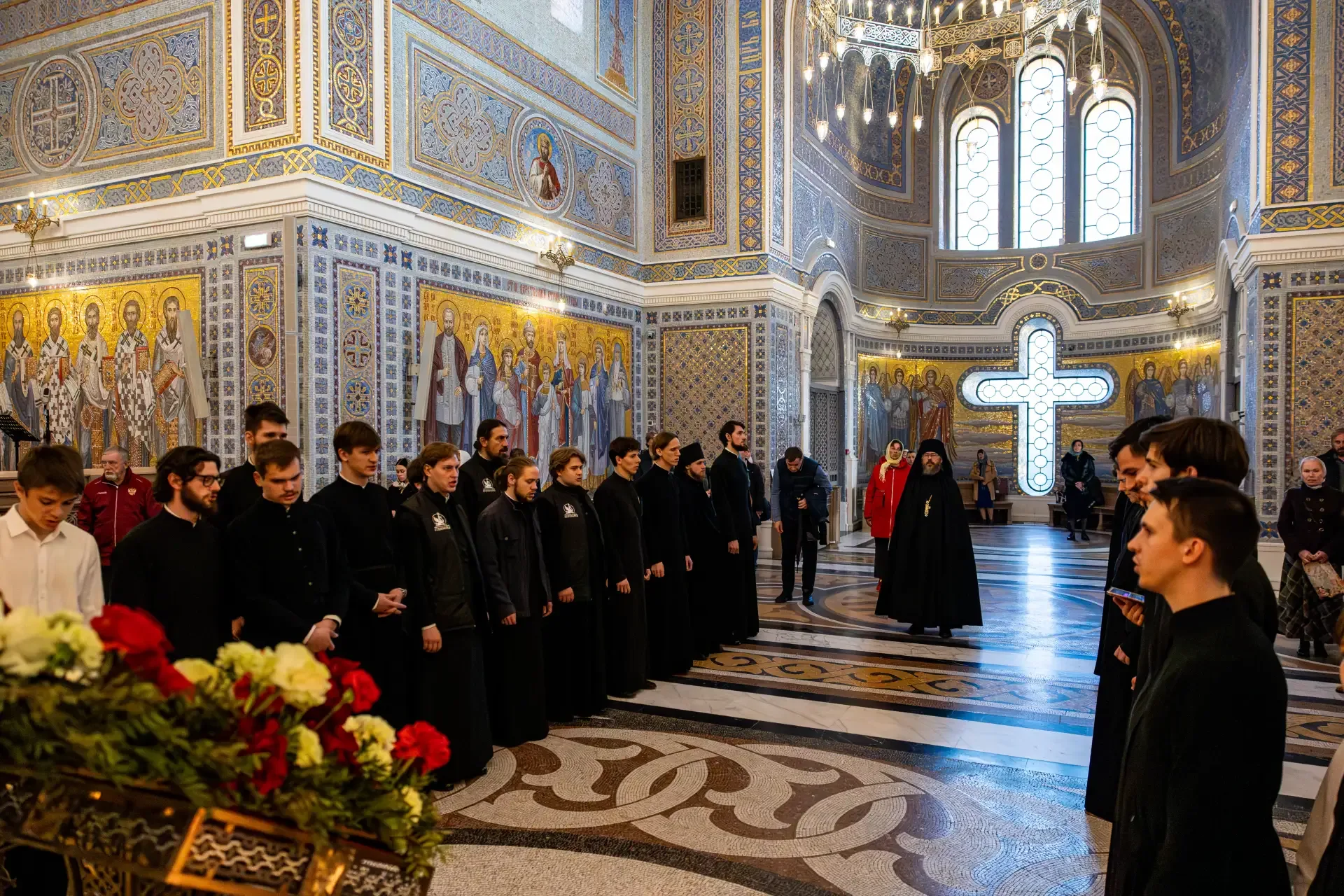 🙏 Митрополит Тихон совершил всенощное бдение в Свято-Владимирском Херсонесском монастыре  Вечером 2 