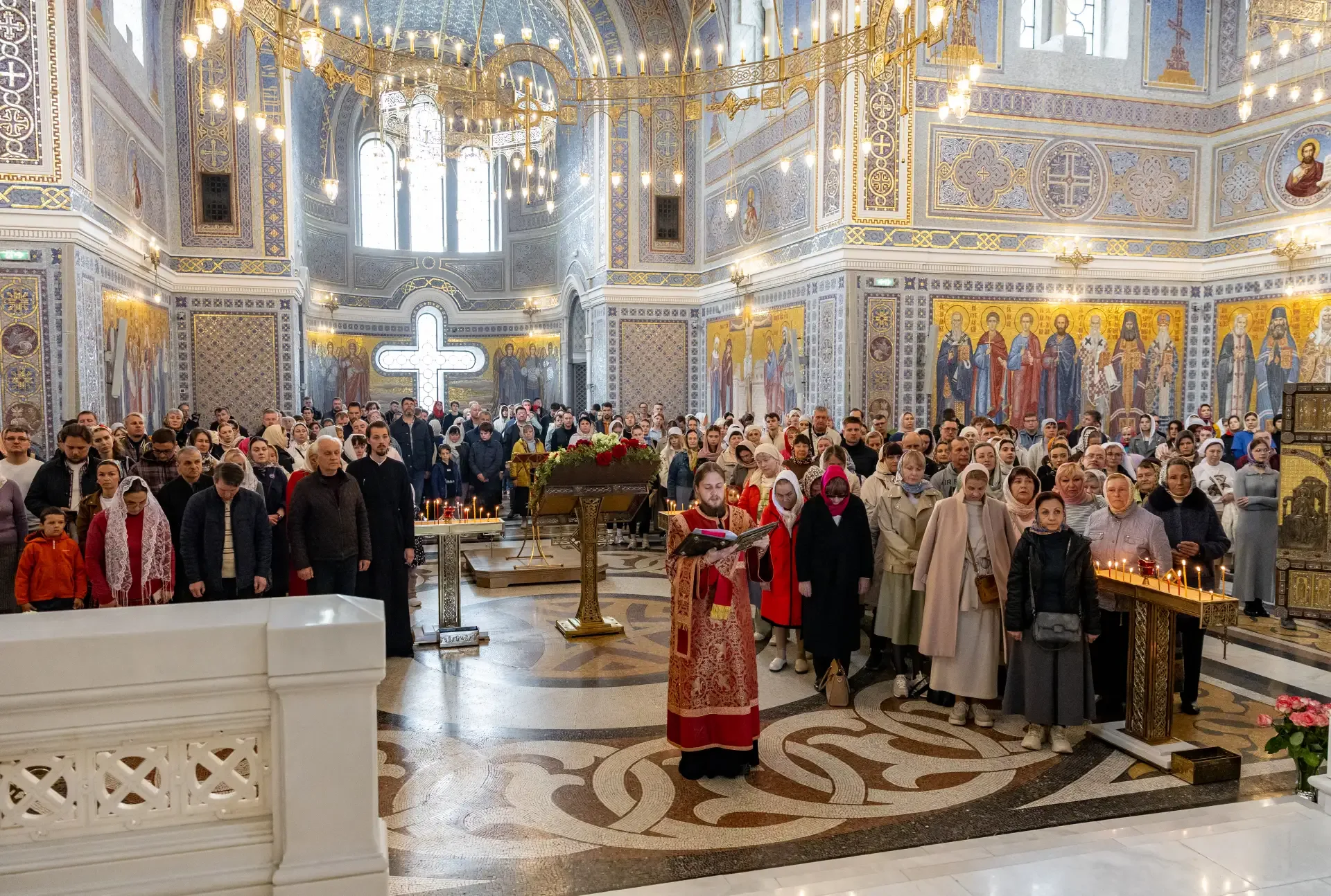 ✨ В Неделю о расслабленном митрополит Тихон совершил Литургию в Херсонесском мужском монастыре  3 ма