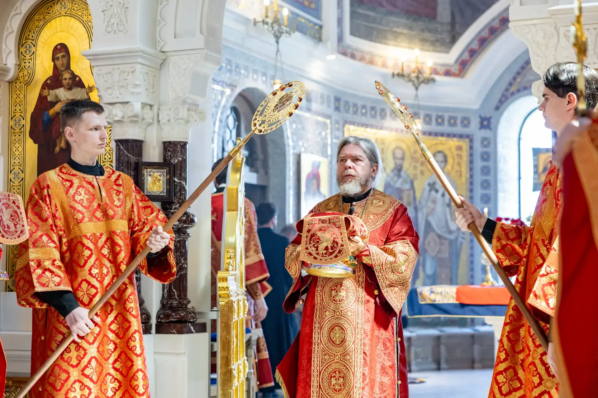 ✨ В Неделю о расслабленном митрополит Тихон совершил Литургию в Херсонесском мужском монастыре  3 ма