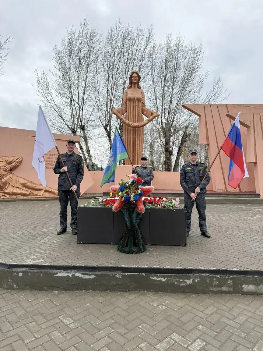 В гостях у ветерана 🇷🇺  🎗В День Великой Победы по всей Иркутской области прошли митинги, возложения 