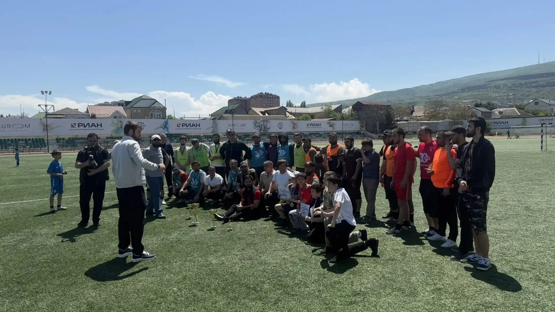 ⚽️ Памяти Победы: футбольный турнир в Дербенте собрал сильнейших  🎗В Дербенте на стадионе «Урожай» п