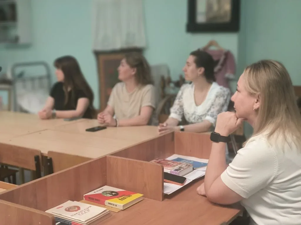 📚 Третий урок проекта «Уроки для родителей»: погружение в историю посёлка Рассвет.  Сегодня в рамках