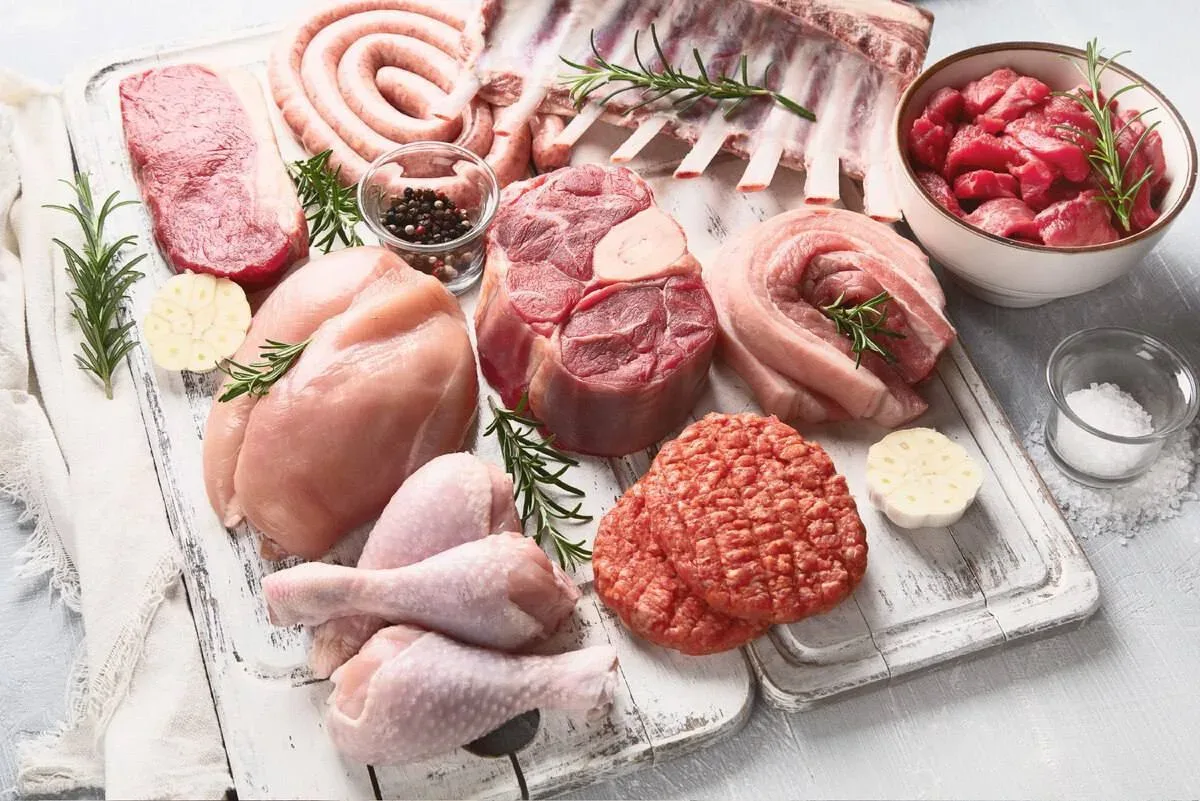 Какое мясо самое полезное?!  Мясо кролика считается самым диетическим мясом, да еще и чемпион по сод