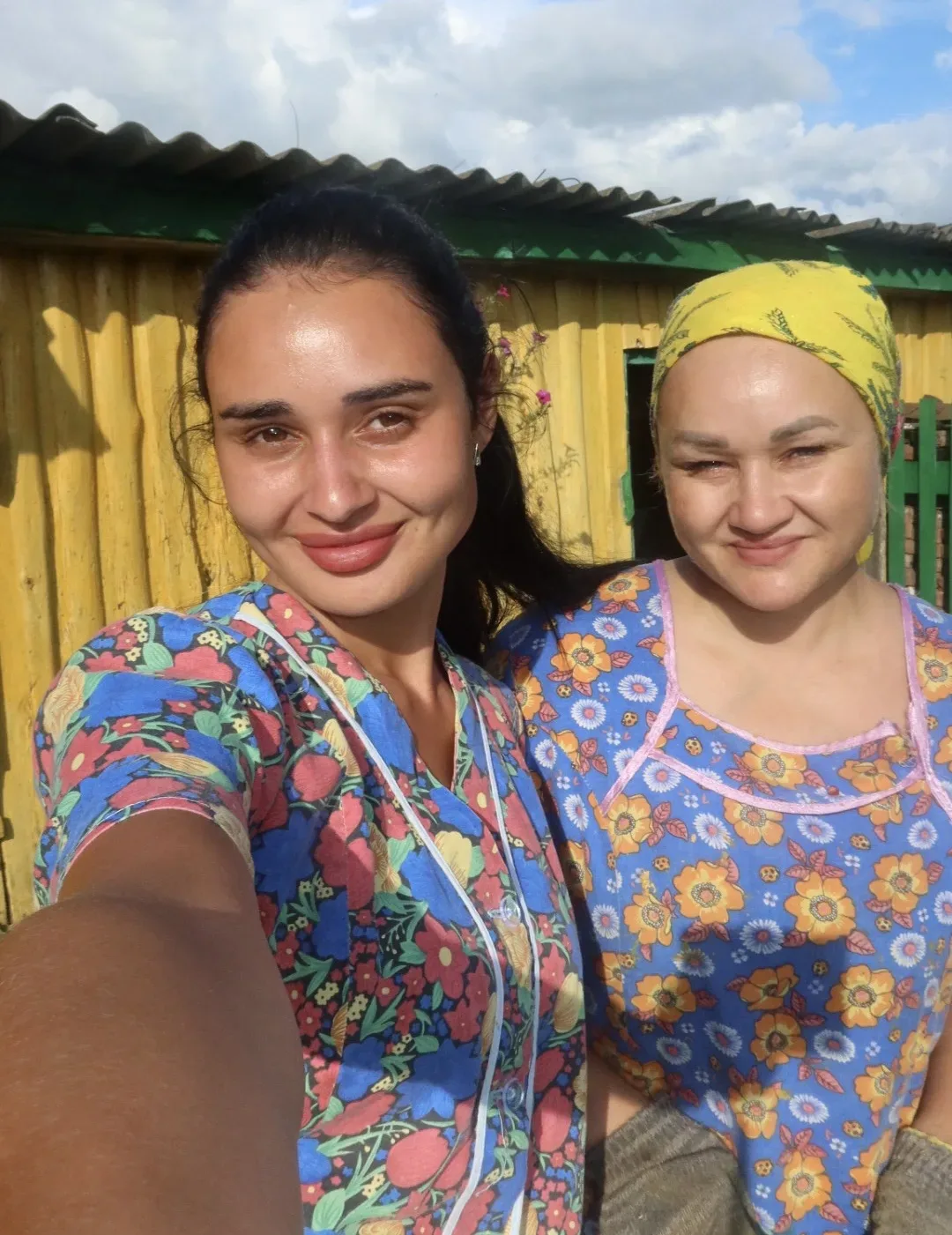 Лилия Биктимерова:  "Гөлназ Уфага килгәч: «Башкортстанда шундый рәхәт», - ди. Сагынадыр инде балакай