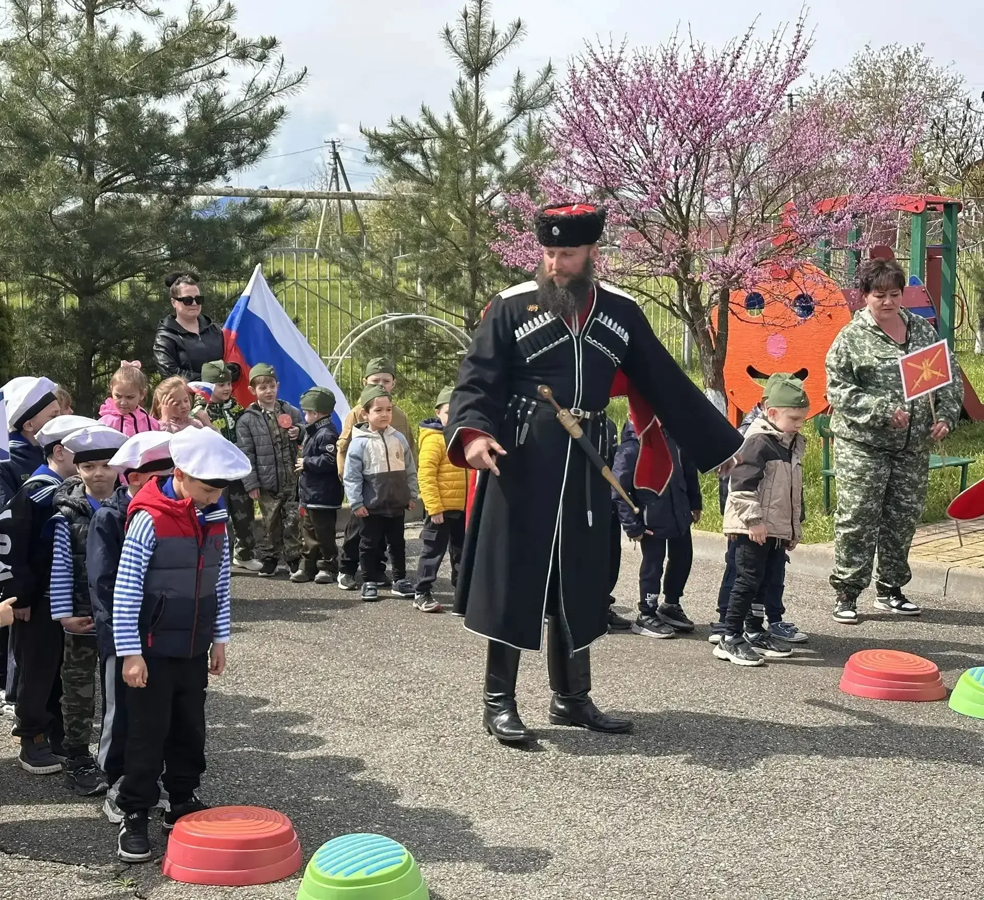 Каждая встреча с казаками-наставниками радует ребят ярославского детского сада № 22.   Казаки провод