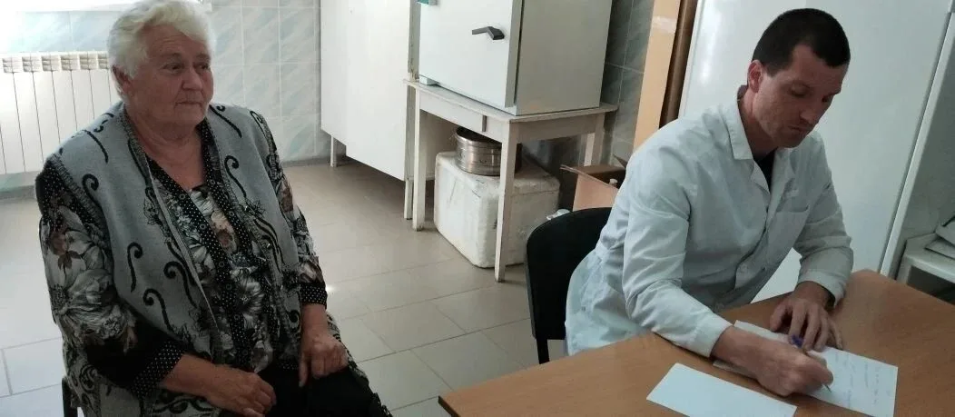 В станице Костромской прошла выездная диспансеризация   Специалисты  Мостовской ЦРБ провели выездную